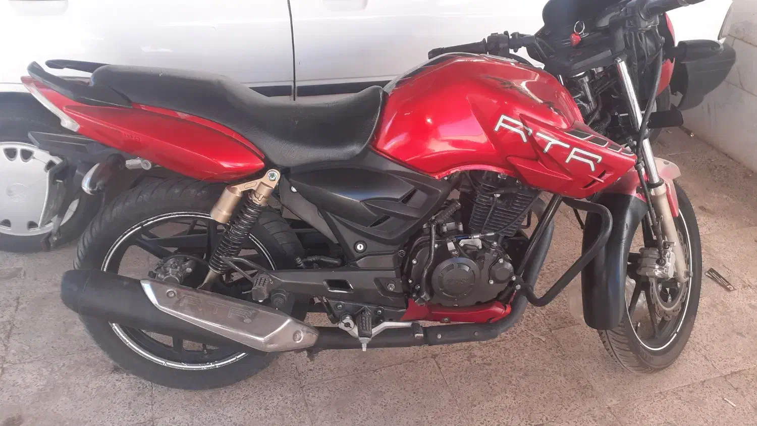 آپاچی ۹۰ فابریک بدون تعویض|موتورسیکلت|آران و بیدگل, |دیوار