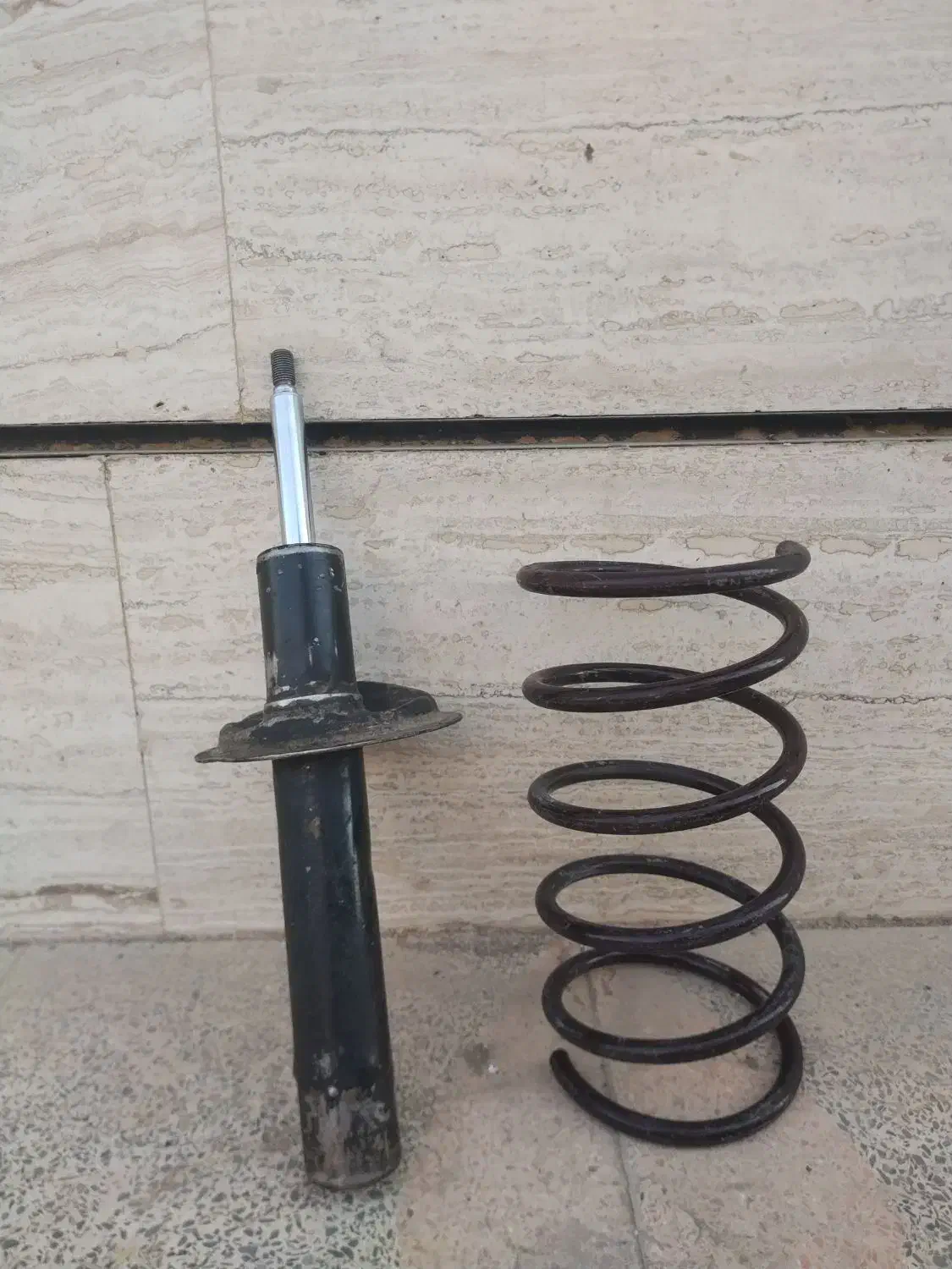 کمک و فنر خودرو|قطعات یدکی و لوازم جانبی|اصفهان, ملکشهر|دیوار