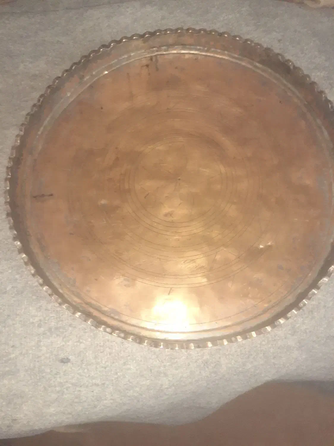 فروش سینی مسی|کلکسیون اشیاء عتیقه|اراک, |دیوار