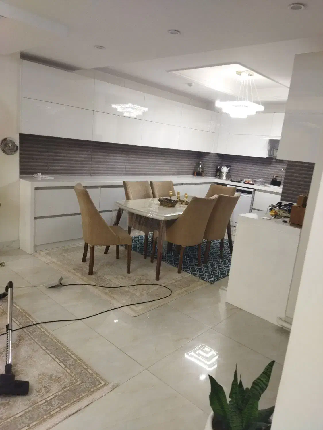 آپارتمان بر خیابان پاسداران|فروش آپارتمان|مرند, |دیوار