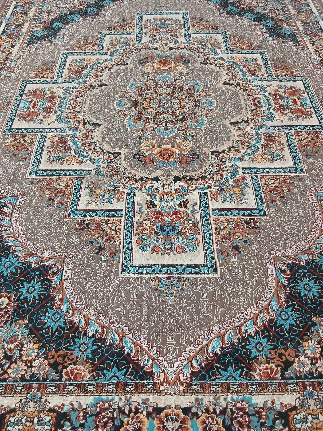 جفت ۹متری۷۰۰ شانه جفتش ۱۱ میلیون|فرش|نظرآباد, رسالت|دیوار