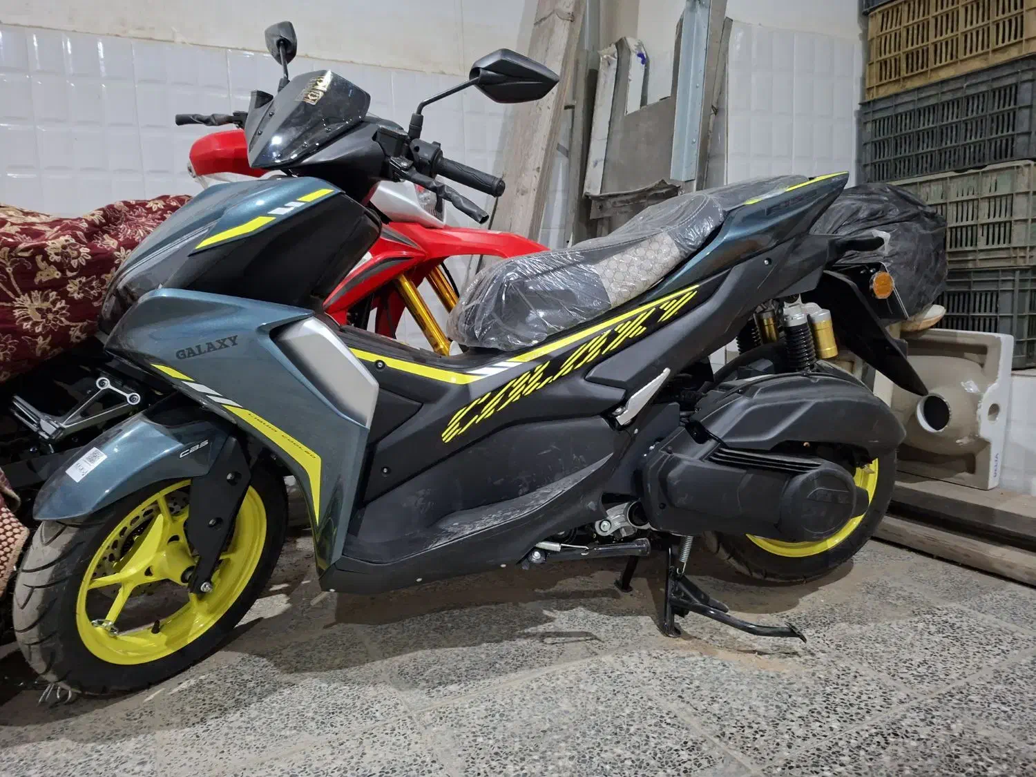 موتور آیروکس ۱۵۰ صفر|موتورسیکلت|صدرا-فارس, فاز ۲|دیوار