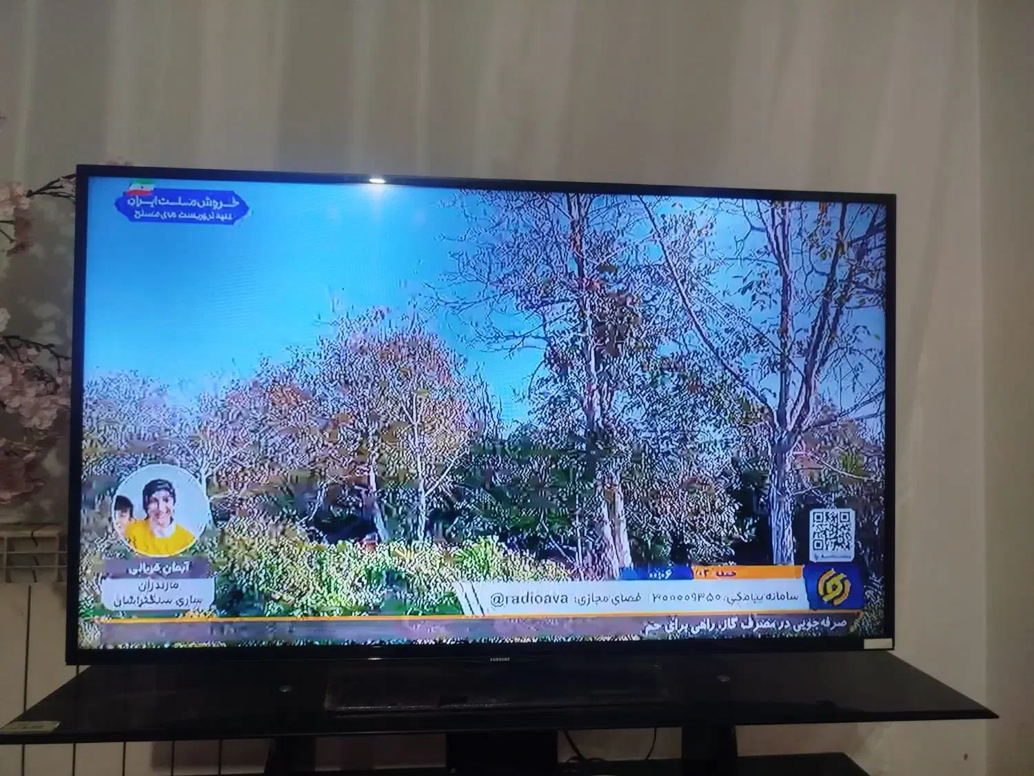 تلویزیون 48 اینچ سامسونگ|تلویزیون و پروژکتور|تبریز, |دیوار