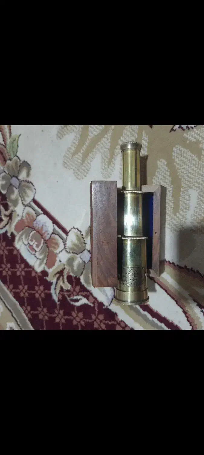 ملبانی تلسکوپی|کلکسیون اشیاء عتیقه|صدرا-فارس, فاز ۱|دیوار