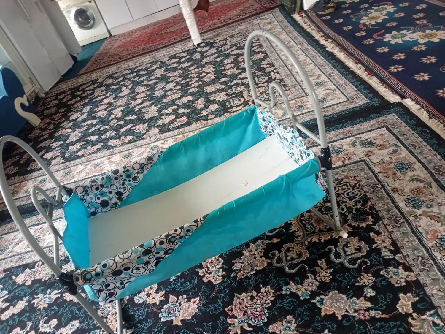 نانی یا گهواره کودک|اسباب و اثاث بچه|لاهیجان, طالقانی|دیوار