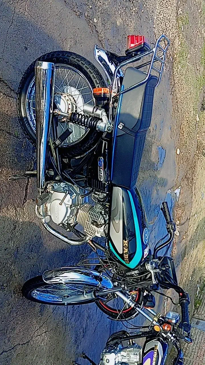 کثیر رهرو|موتورسیکلت|گالیکش, |دیوار