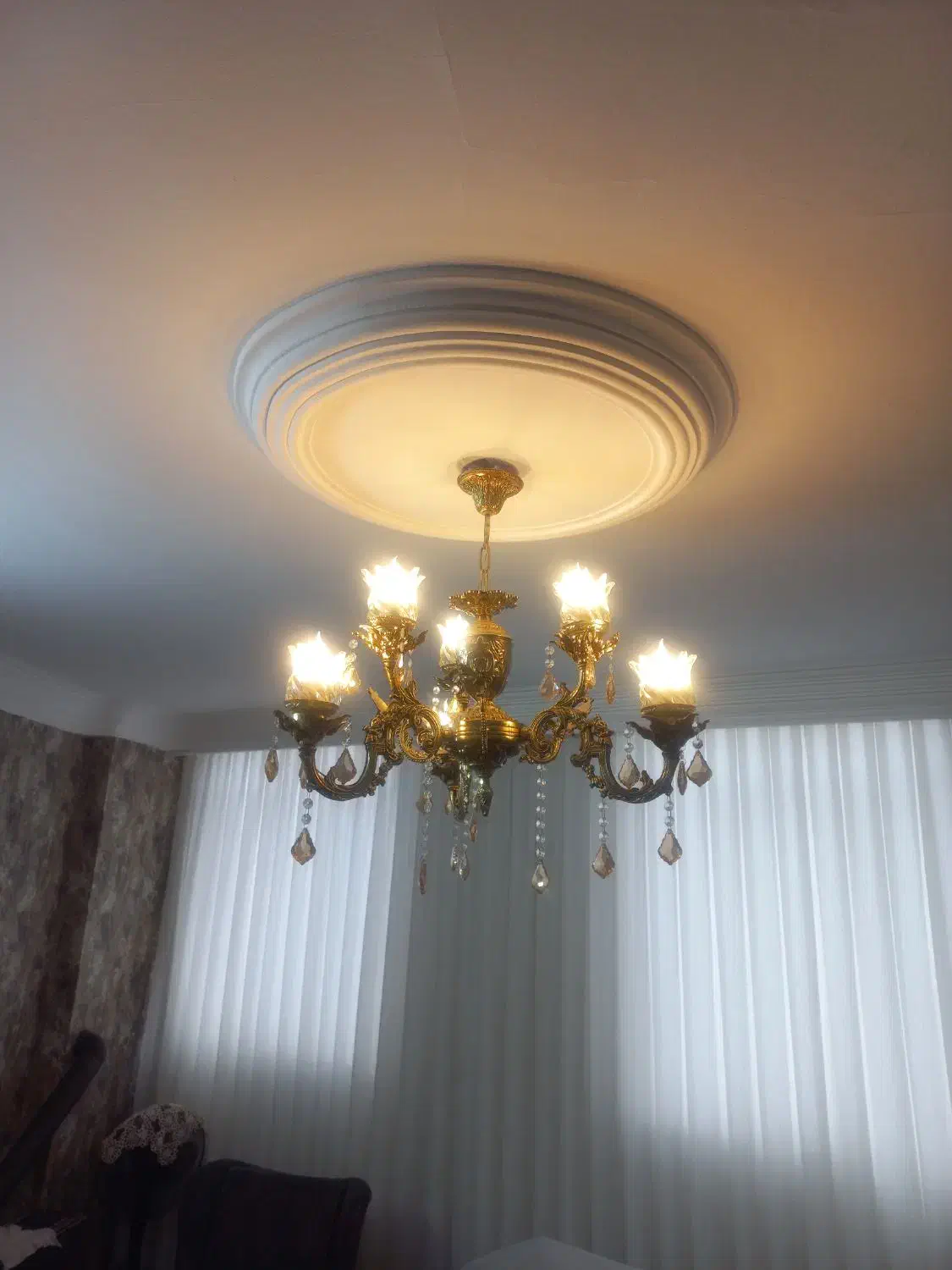 لوستر سلطنتی ۳ شاخه ۶ شعبه با لامپ|لوستر و چراغ آویز|مشهد, کوی دروی|دیوار