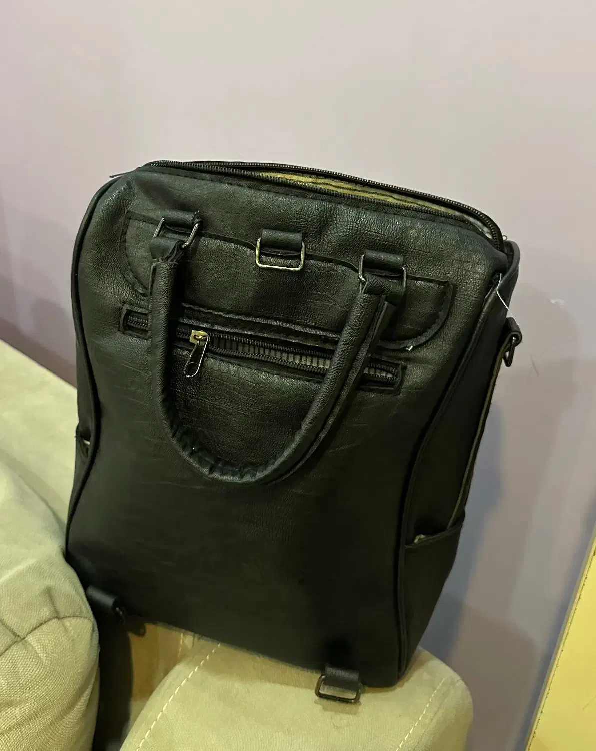 کیف چرم قدیمی بسیار محکم|کیف، کفش، کمربند|اهواز, کوی باهنر|دیوار