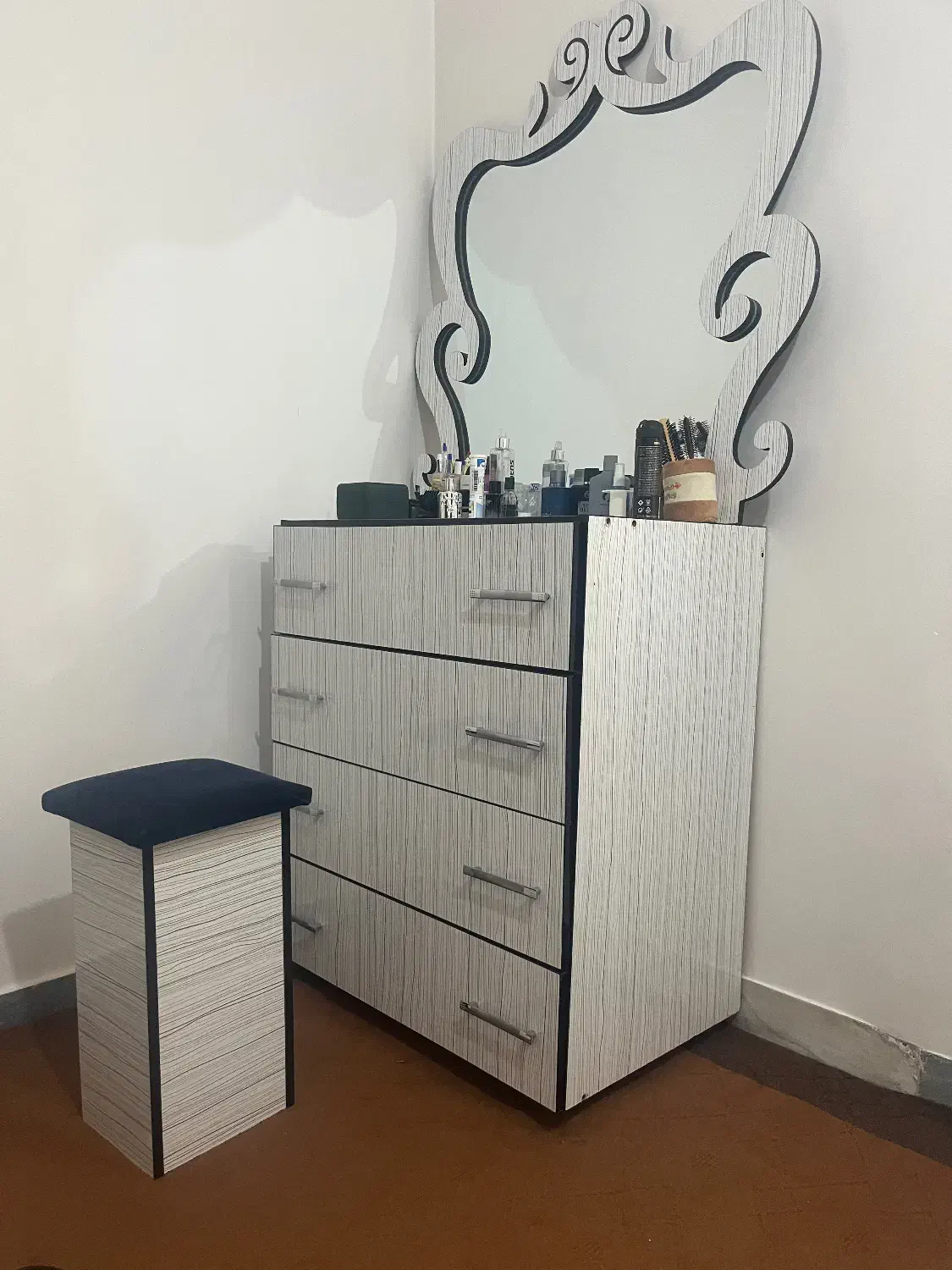 دراور و آینه|جاکفشی، کمد، دراور|اردبیل, |دیوار