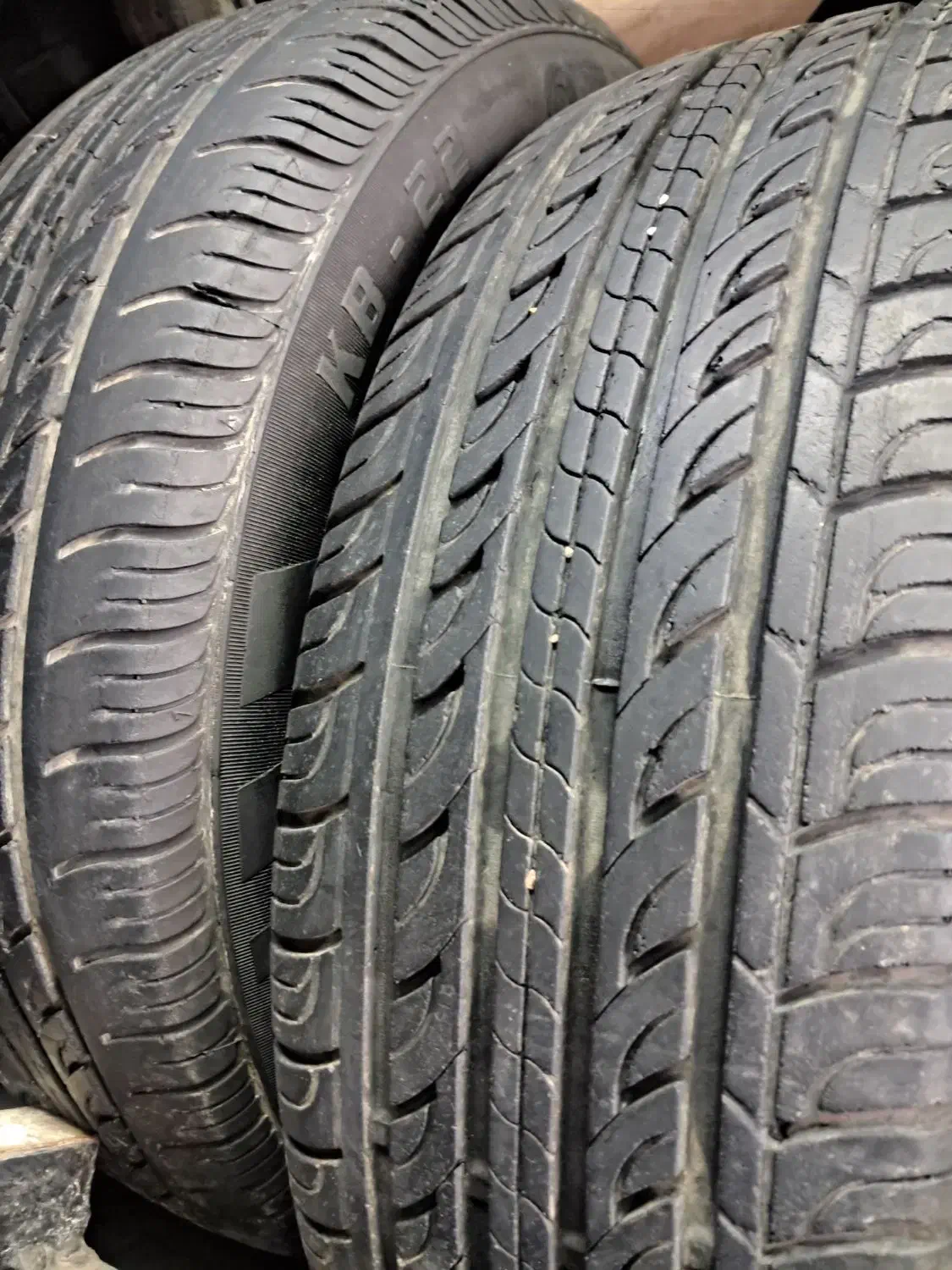 لاستیک سمند 15 65 185 جفت استوک میخای زنگ بزن|قطعات یدکی و لوازم جانبی|محمدشهر, محمدشهر|دیوار