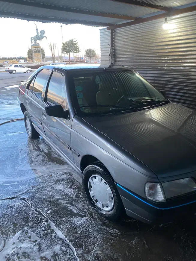 پژو ۴۰۵|خودرو کلاسیک|بروجرد, |دیوار