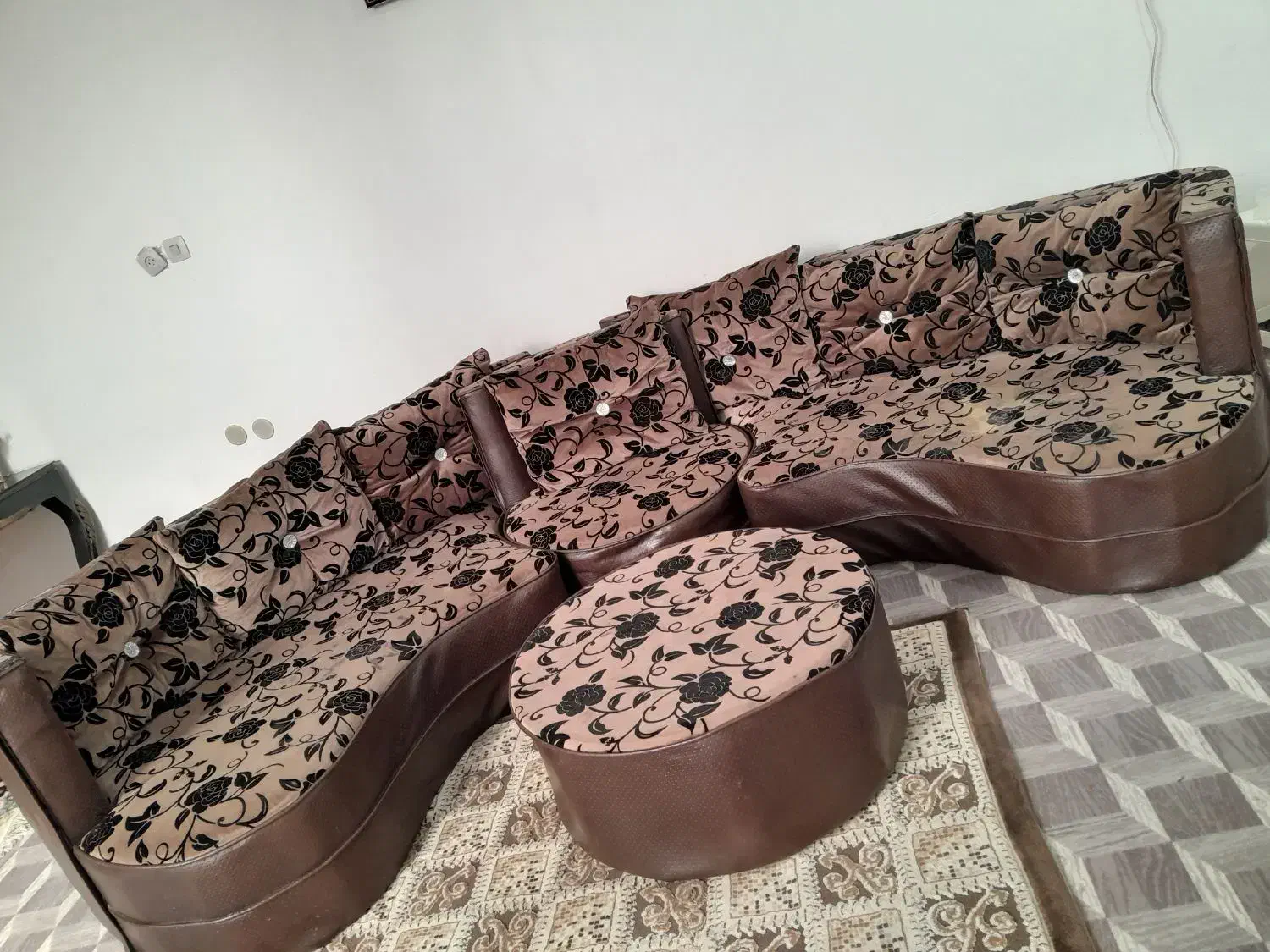 مبل|مبلمان خانگی و میز عسلی|یزد, |دیوار