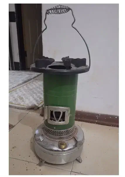 چراغ|کلکسیون اشیاء عتیقه|بیرجند, |دیوار