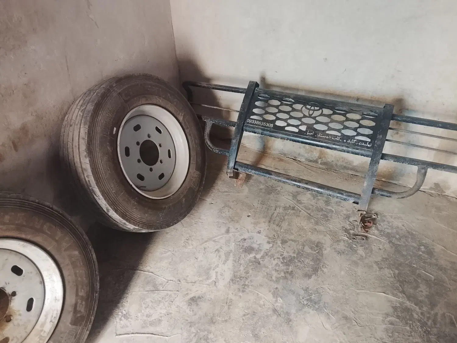 لاستیک تیوبلیس نیسان با گارد جلو|قطعات یدکی و لوازم جانبی|پلان, |دیوار