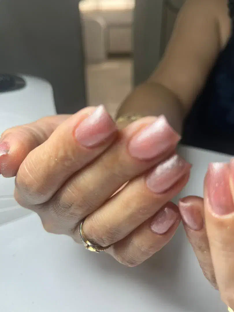 کاشت ناخن رایگان ترمیم ناخن|خدمات آرایشگری و زیبایی|رشت, معلم|دیوار