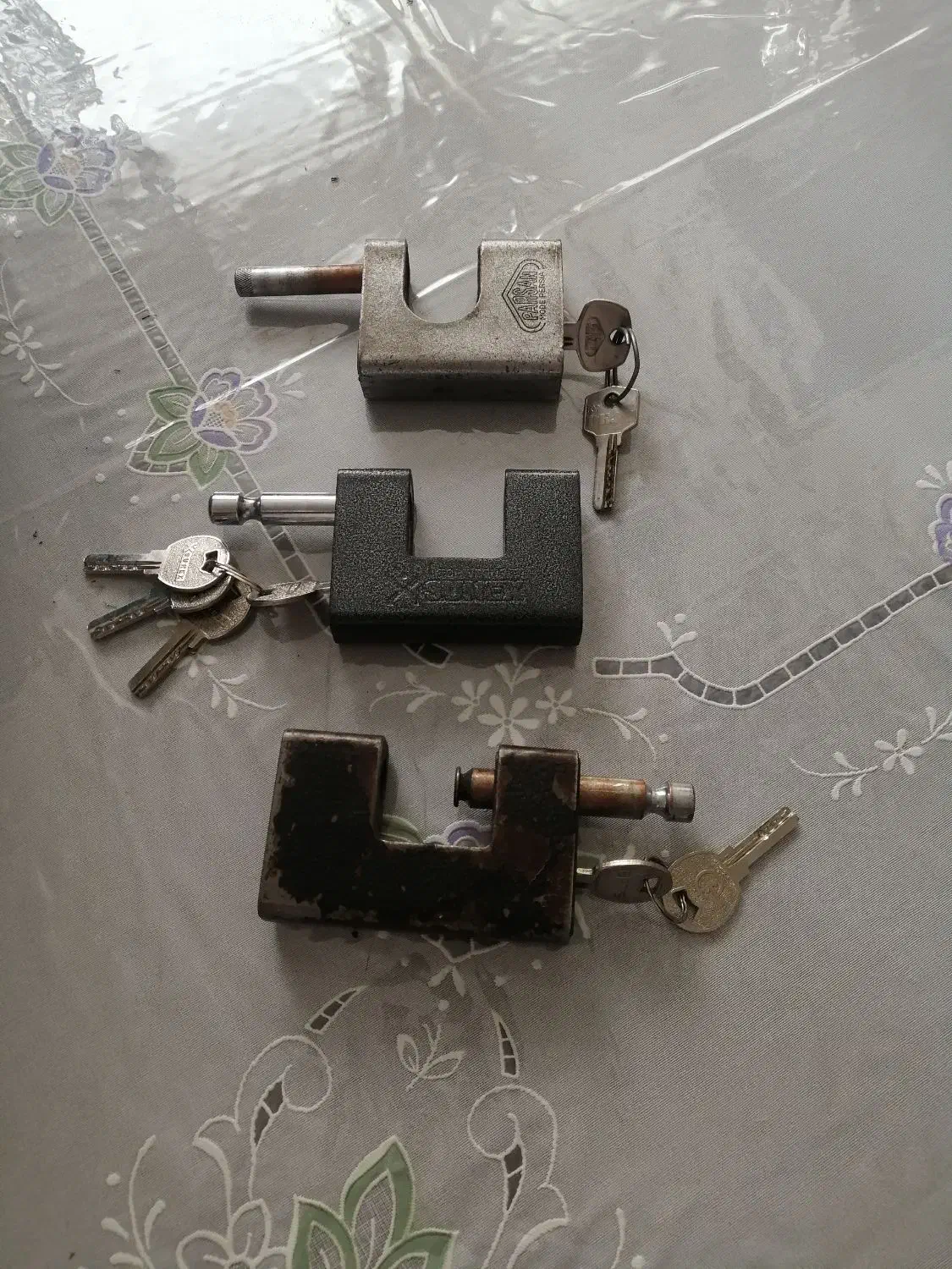 قفل کتابی|ابزارآلات|سبزوار, قاضی زاد|دیوار