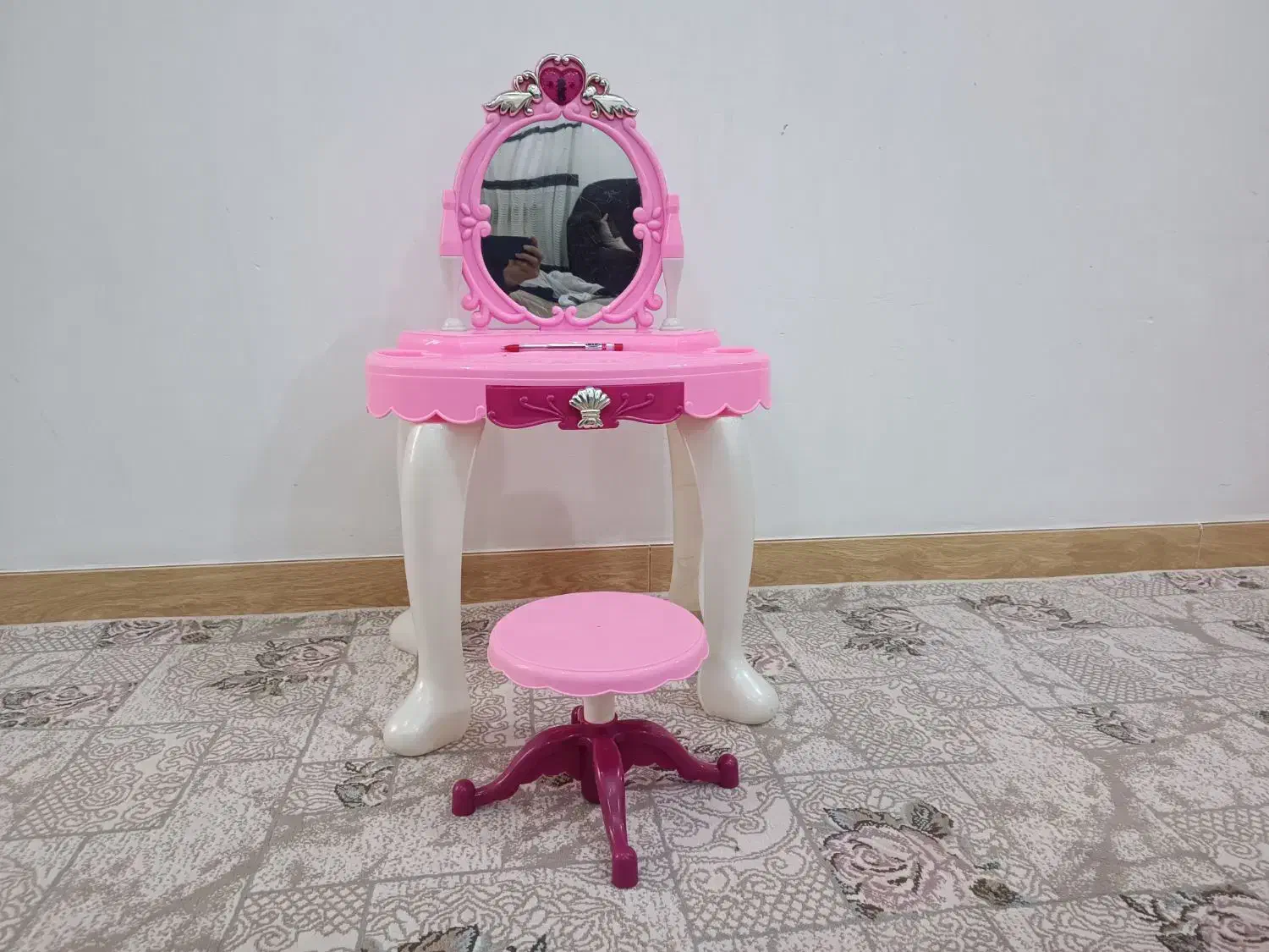 میز آرایش کودک|اسباب‌بازی بچه|اردبیل, |دیوار