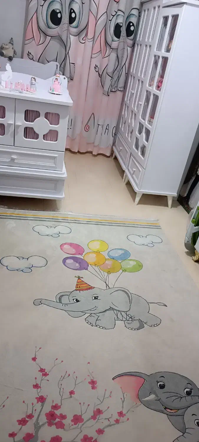 فرشینه طرح فیل|فرش|قدس, شهر‌قدس|دیوار