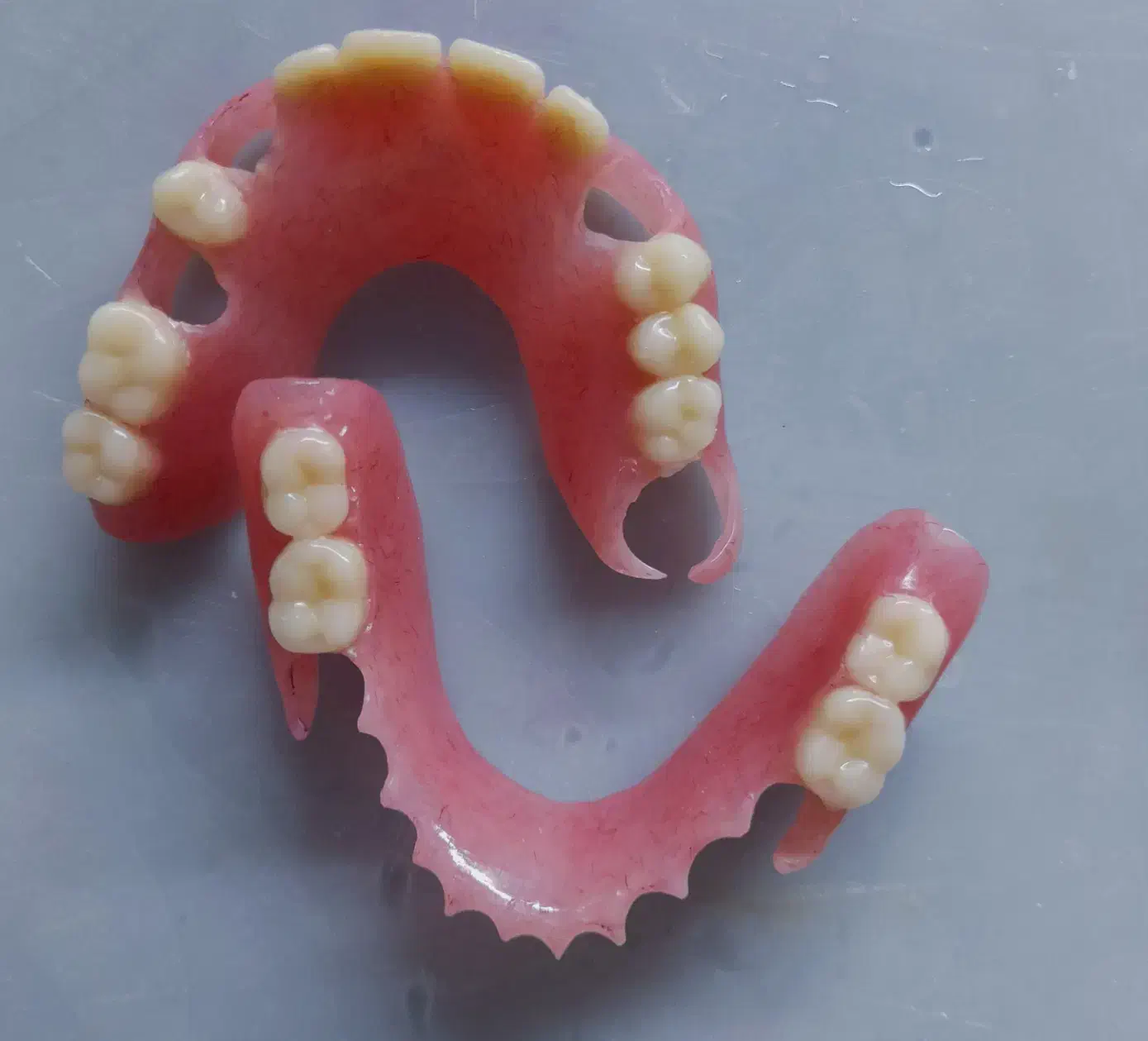 دندان مصنوعی متحرک|خدمات آرایشگری و زیبایی|شهرکرد, |دیوار