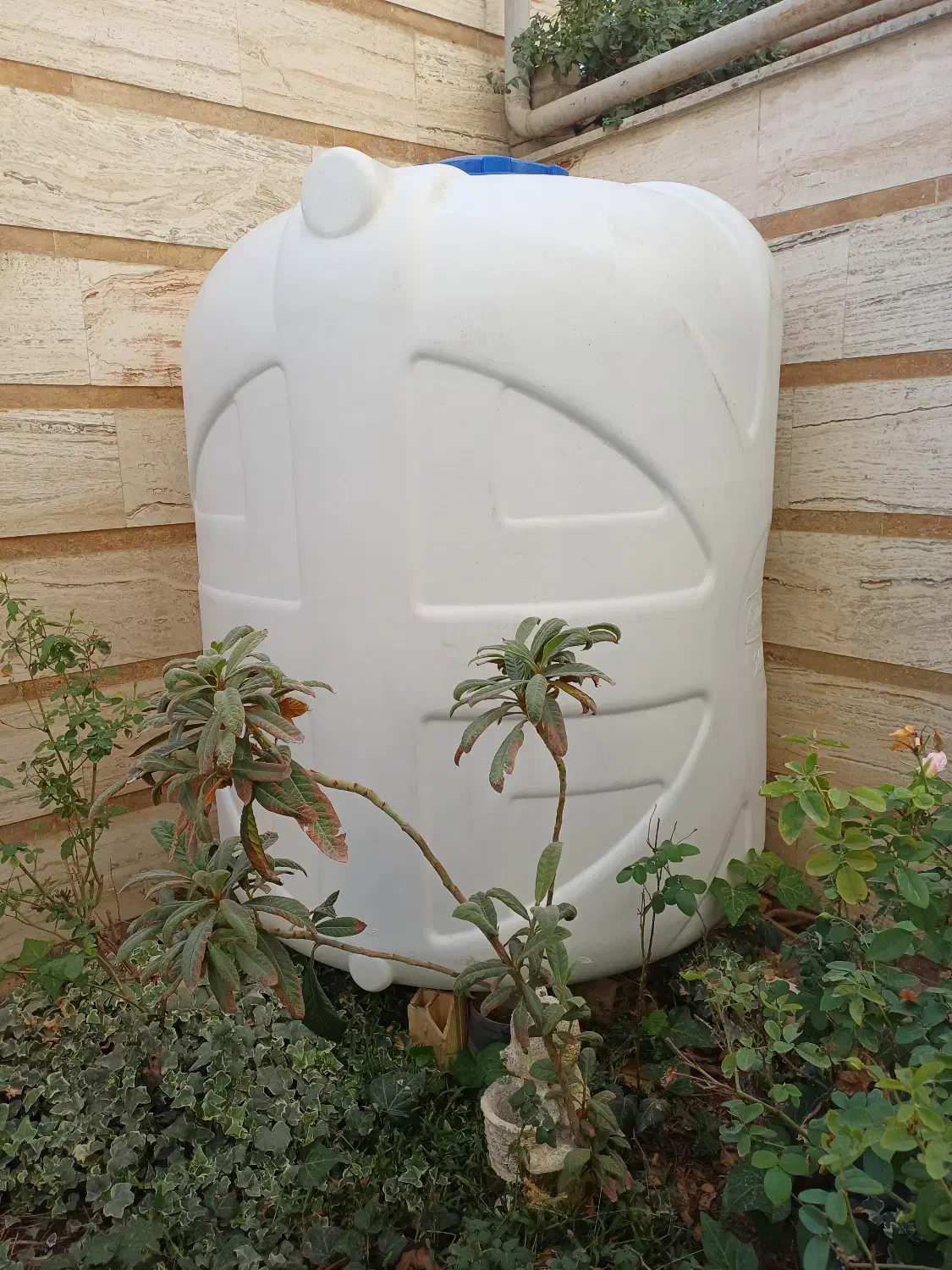 مخزن آب ۲۰۰۰ لیتری شرکت بارز|مصالح و تجهیزات ساختمان|کرج, کوی امامیه|دیوار