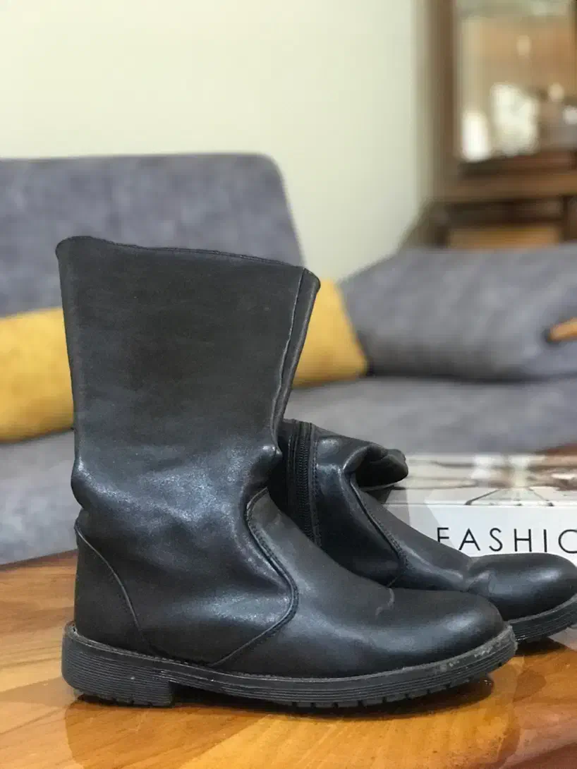 کتونی و بوت سایز ۳۷،۳۸|کیف، کفش، کمربند|آستارا, |دیوار