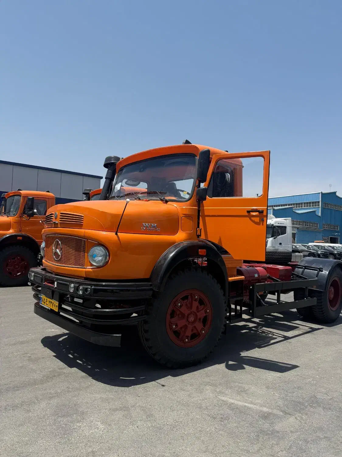 بنز تک کمپریسی ۱۹۳۰ صفر شاسی|خودرو سنگین|شیراز, محمدیه|دیوار