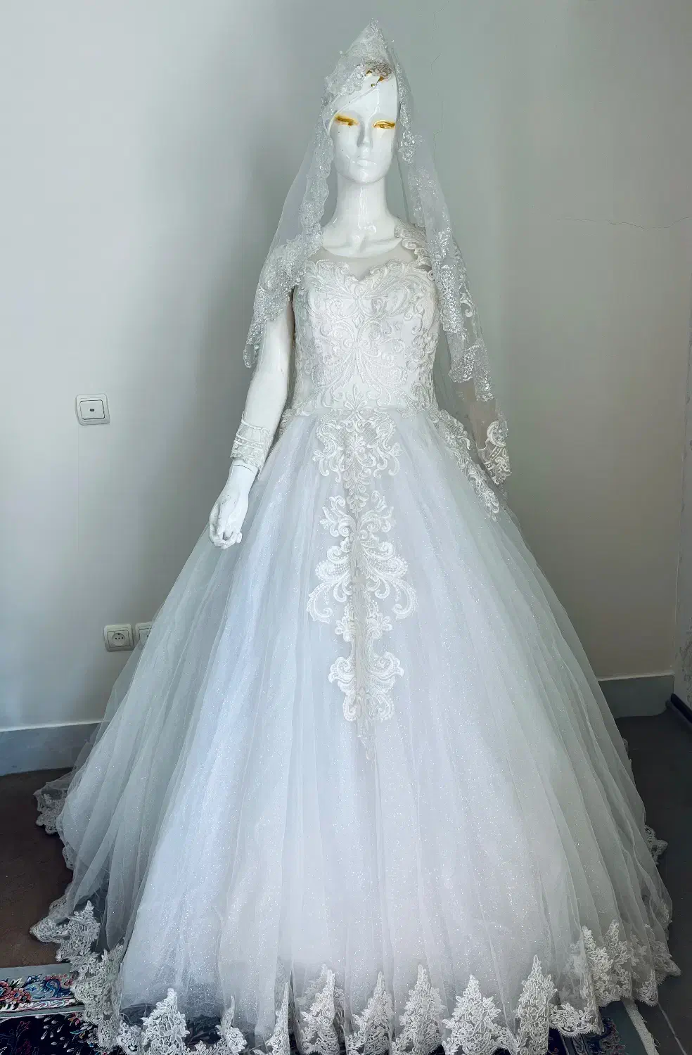 لباس عروس|لباس|خوانسار, |دیوار