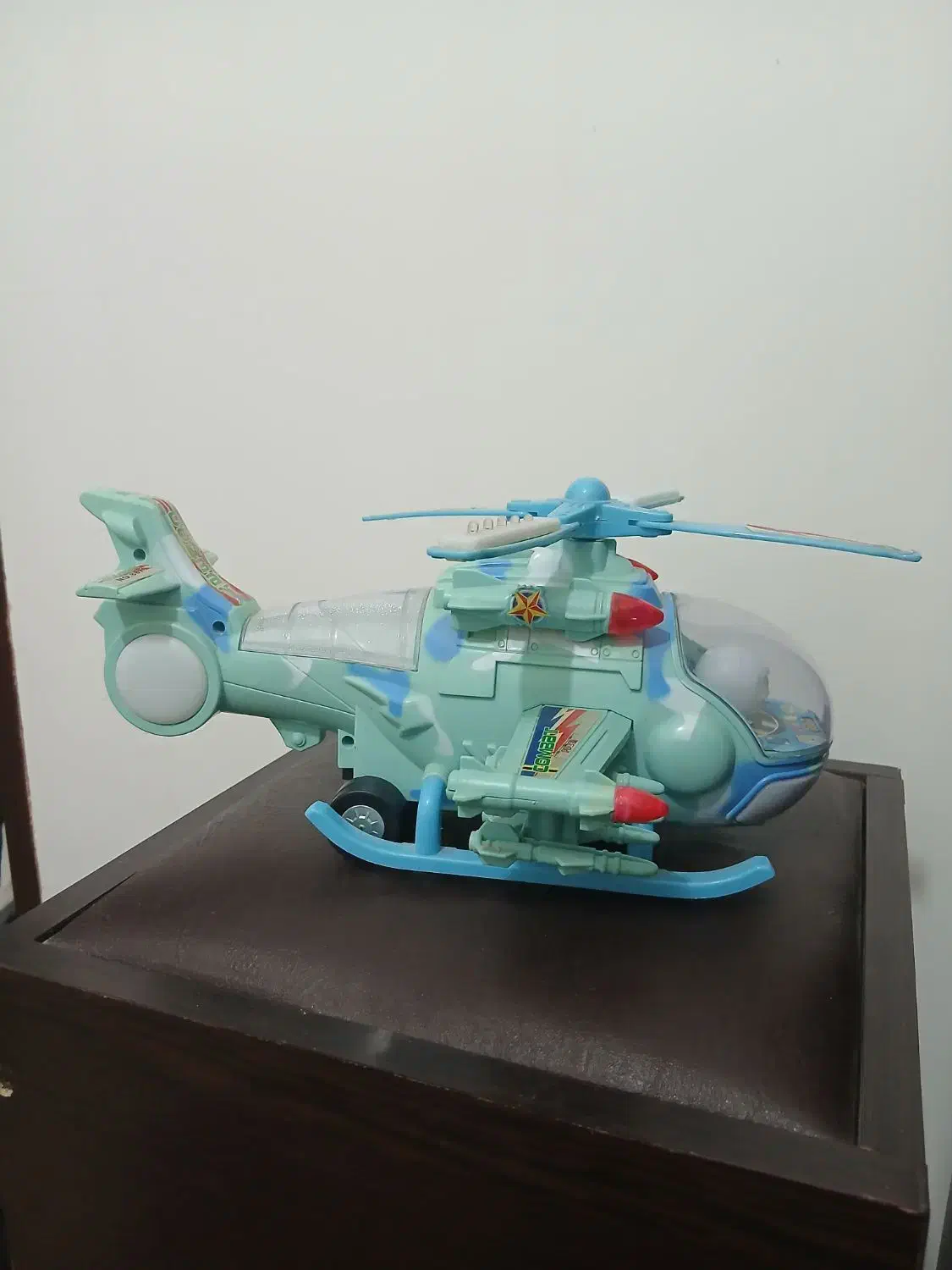 اسباب بازی هلیکوپتروماشین پلیس ....|اسباببازی بچه|دامغان, |دیوار