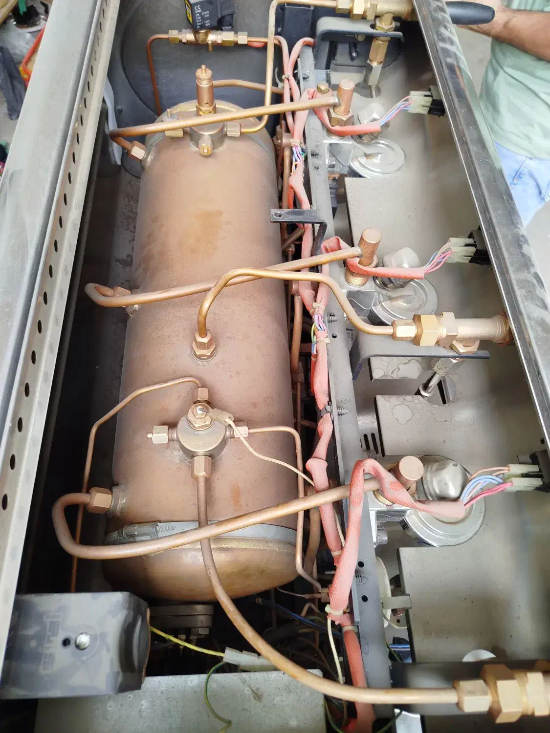 تعمیر انواع دستگاه های اسپرسو ساز|خدمات پیشه و مهارت|قم, نیروگاه|دیوار