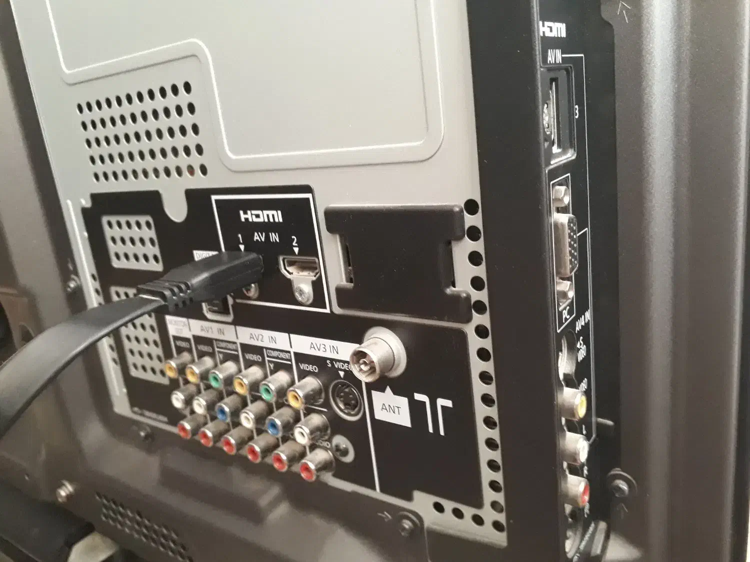 یک عدد تلویزیون ۴۲ اینچ پاناسونیک اصل ژاپن|تلویزیون و پروژکتور|کرج, گوهردشت|دیوار