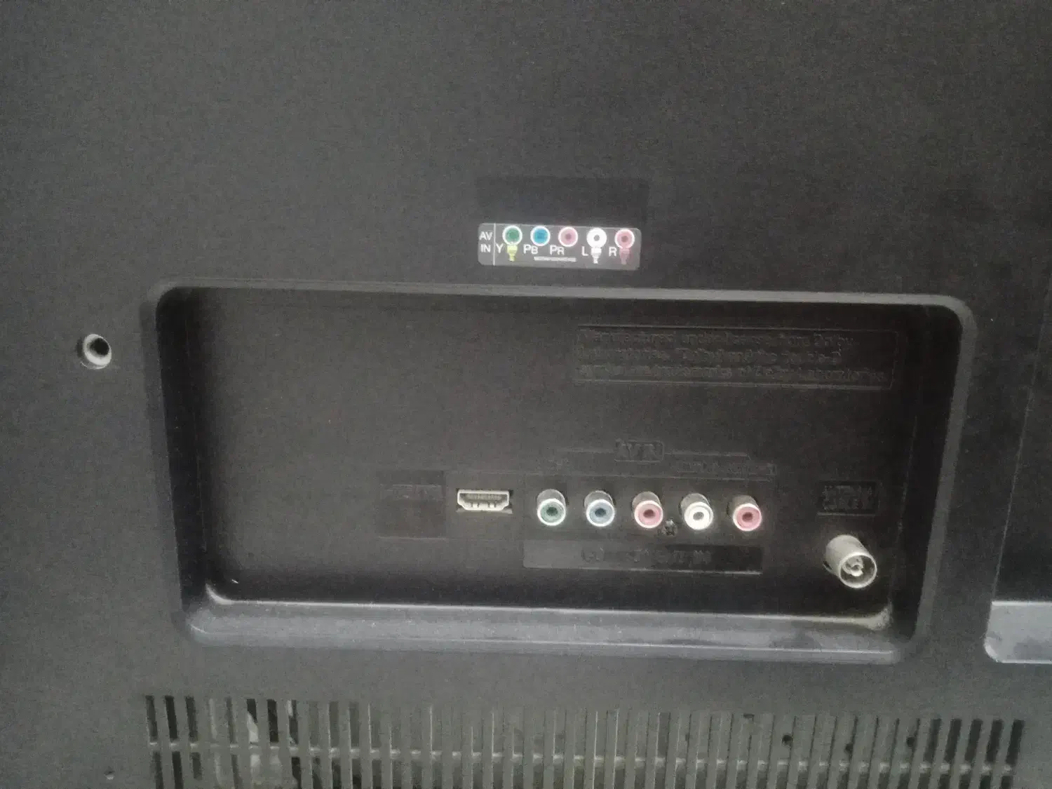 تلوزیون LCD اصل کره|تلویزیون و پروژکتور|قم, چهل درخت‎|دیوار