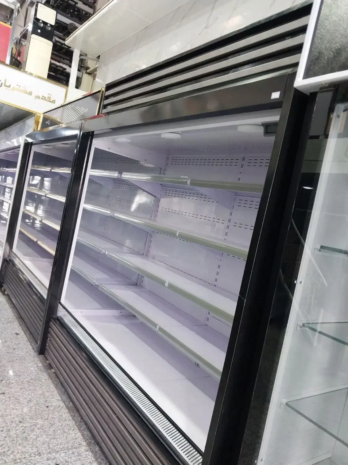 پرده هوا|فروشگاه و مغازه|کرج, حصار|دیوار