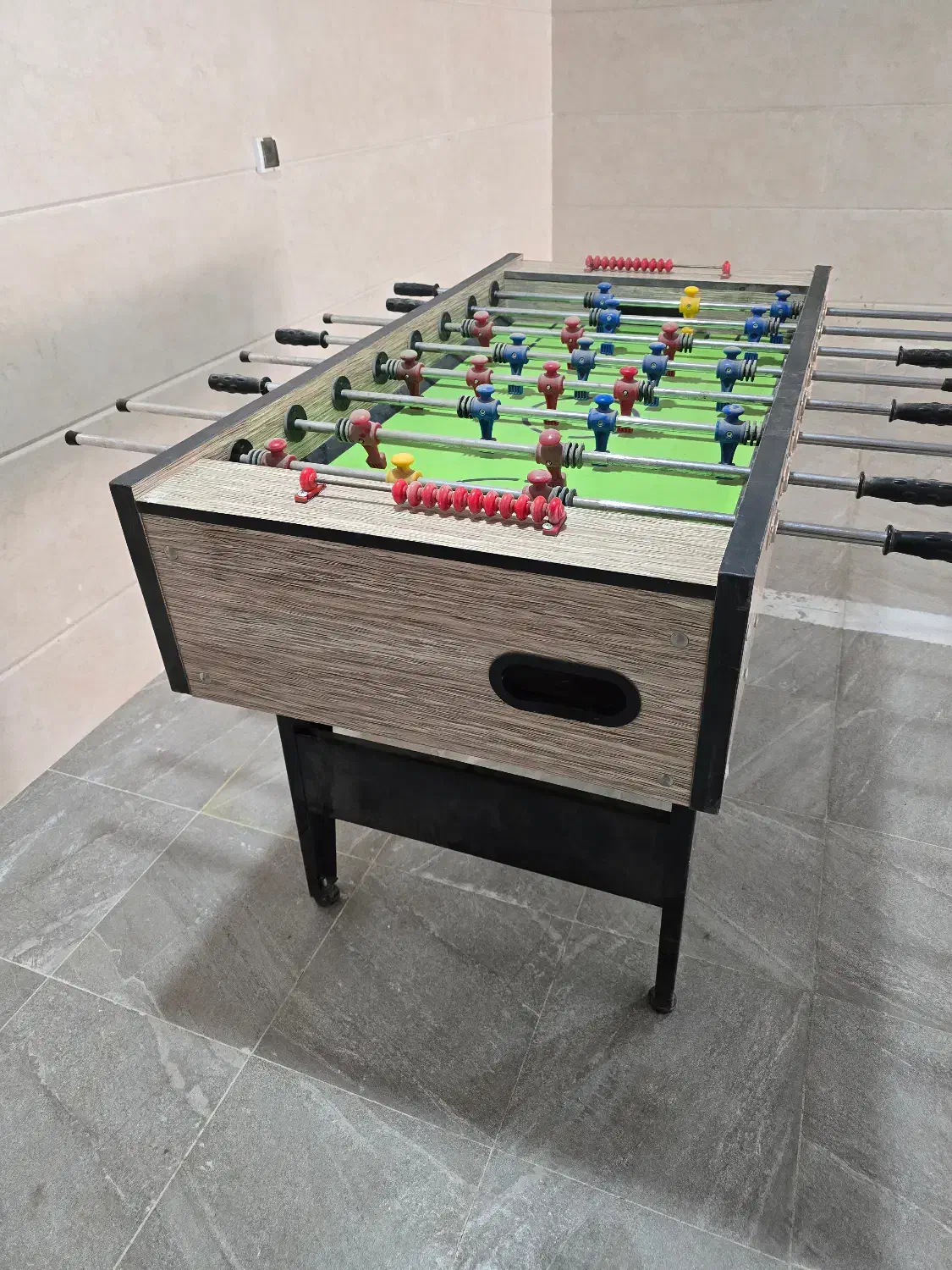 فوتبال دستی|اسباببازی|شیراز, فرهنگ شهر|دیوار