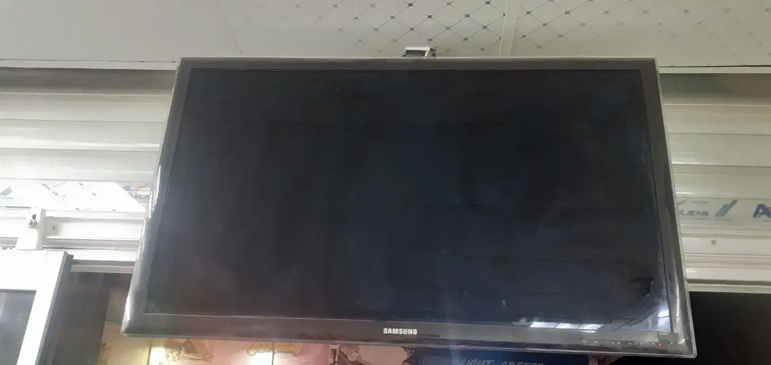 ال ای دی۴۲|تلویزیون و پروژکتور|مشهد, رسالت|دیوار