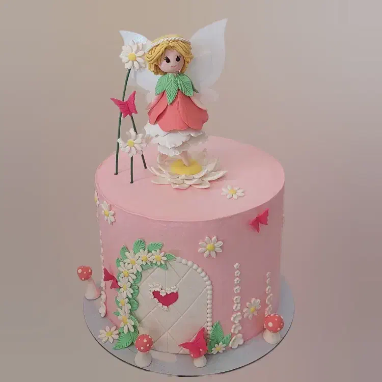 کیک تولد بالای ۱ کیلو|خوردنی و آشامیدنی|شاهینشهر, گرگاب|دیوار