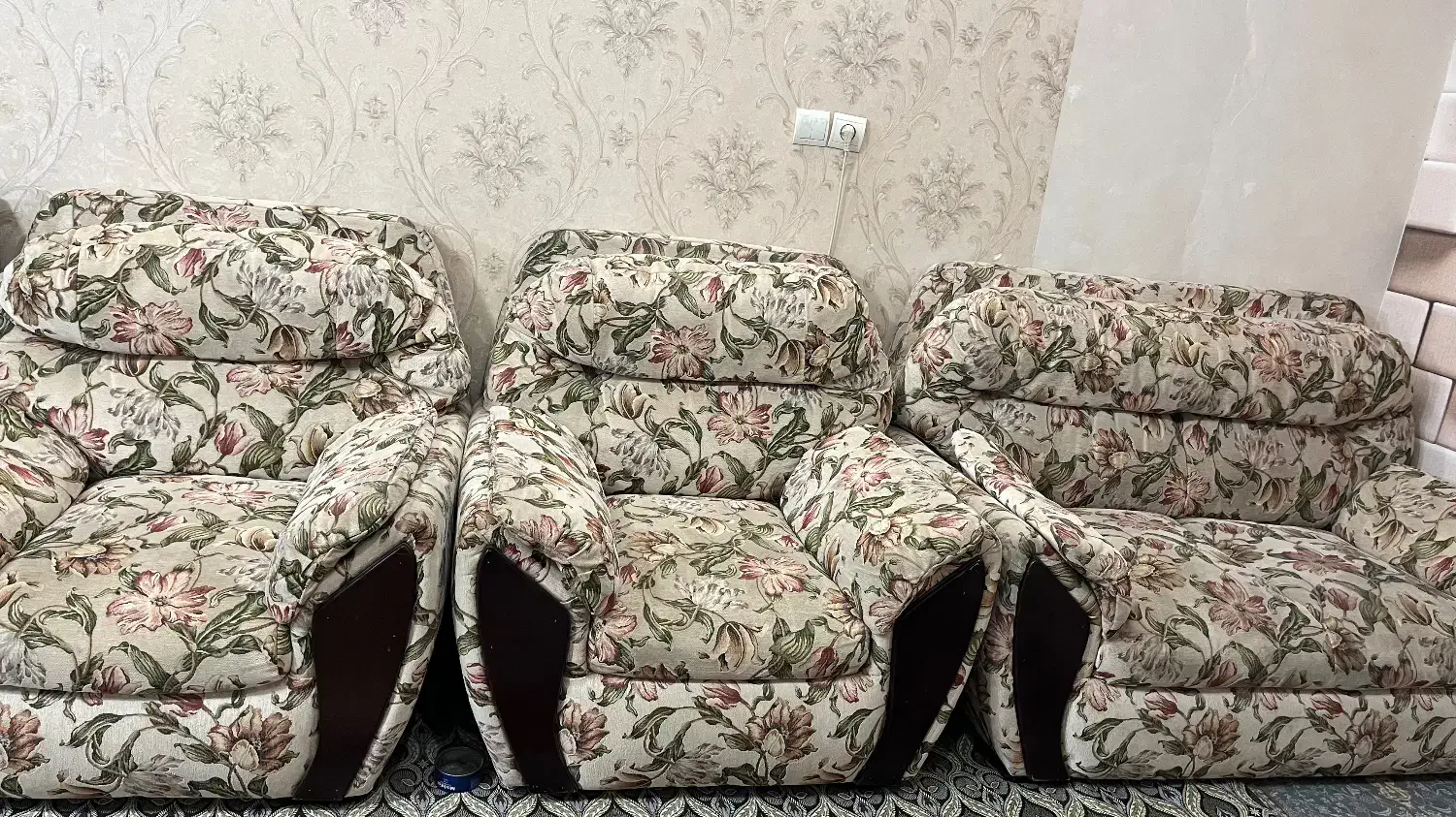 دودست مبل|مبلمان خانگی و میز عسلی|کاشان, کلنگه|دیوار