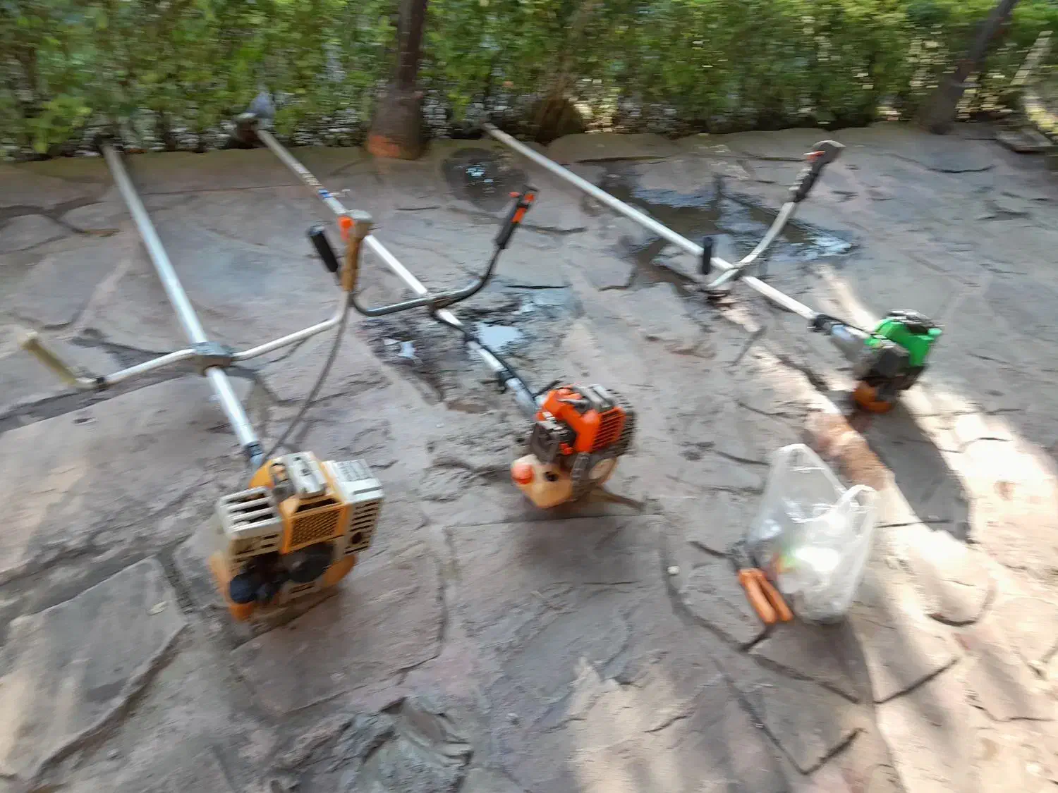 باسلام علف تراشی وچوب بری پذیرفته می شود|خدمات باغبانی و درختکاری|کتالم و سادات شهر, |دیوار