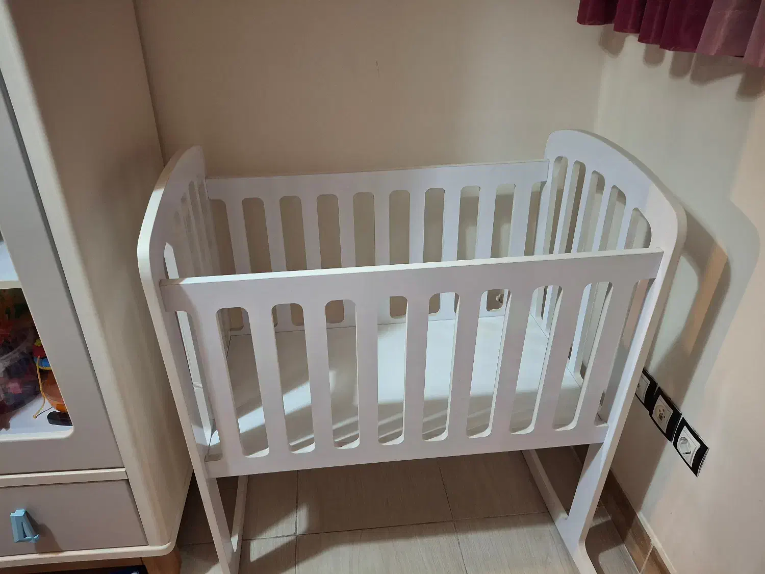 گهواره|تخت و صندلی بچه|بجنورد, |دیوار