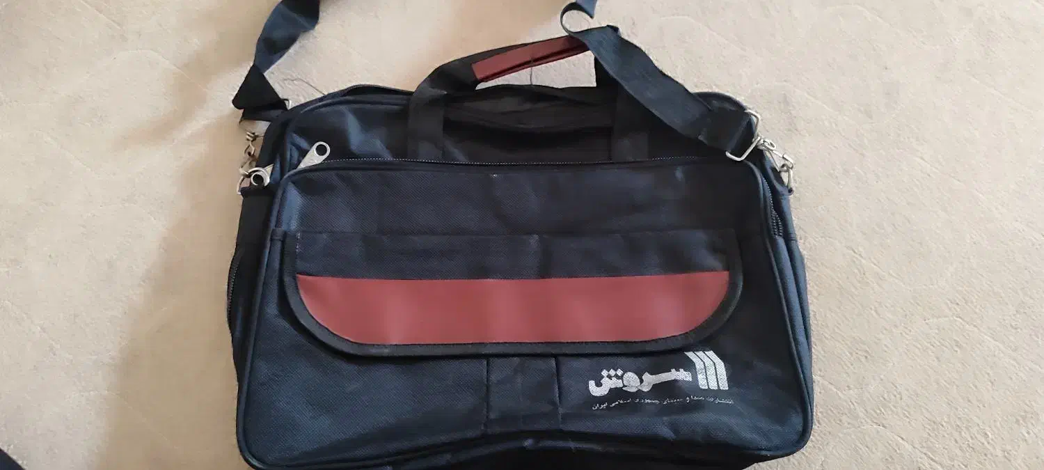 کیف دانشجویی|کیف، کفش، کمربند|زابل, |دیوار