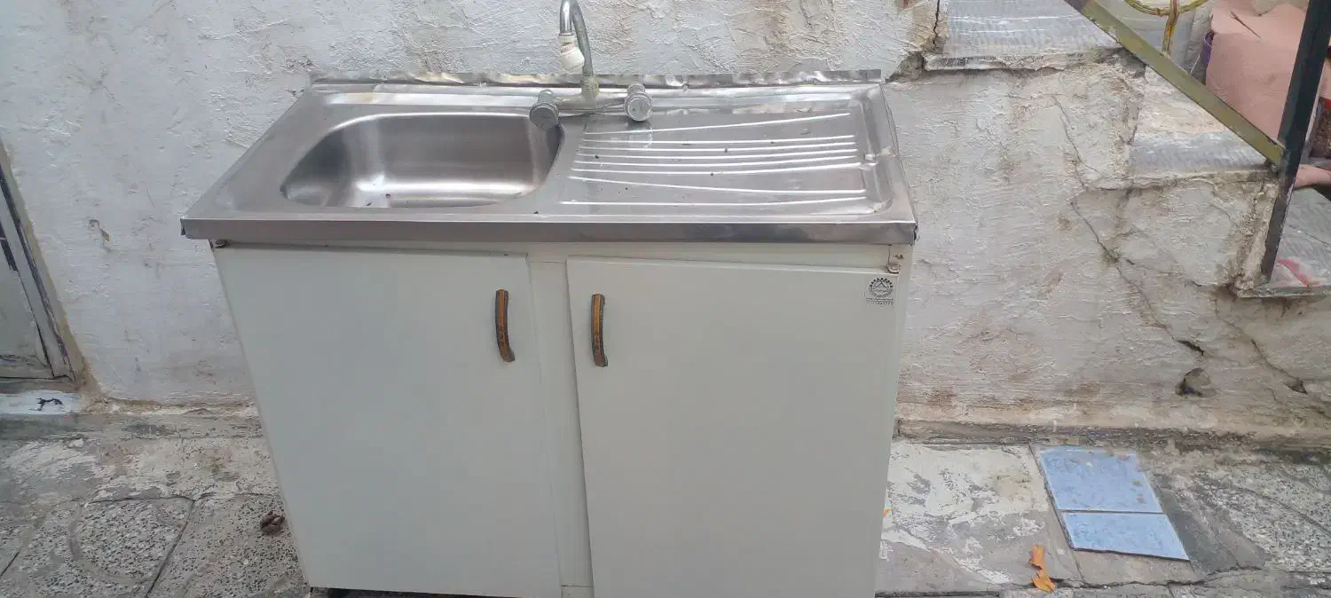 آب چکان سینگ شیر آب|آبچکان و نظمدهنده ظروف|مشگین شهر, |دیوار