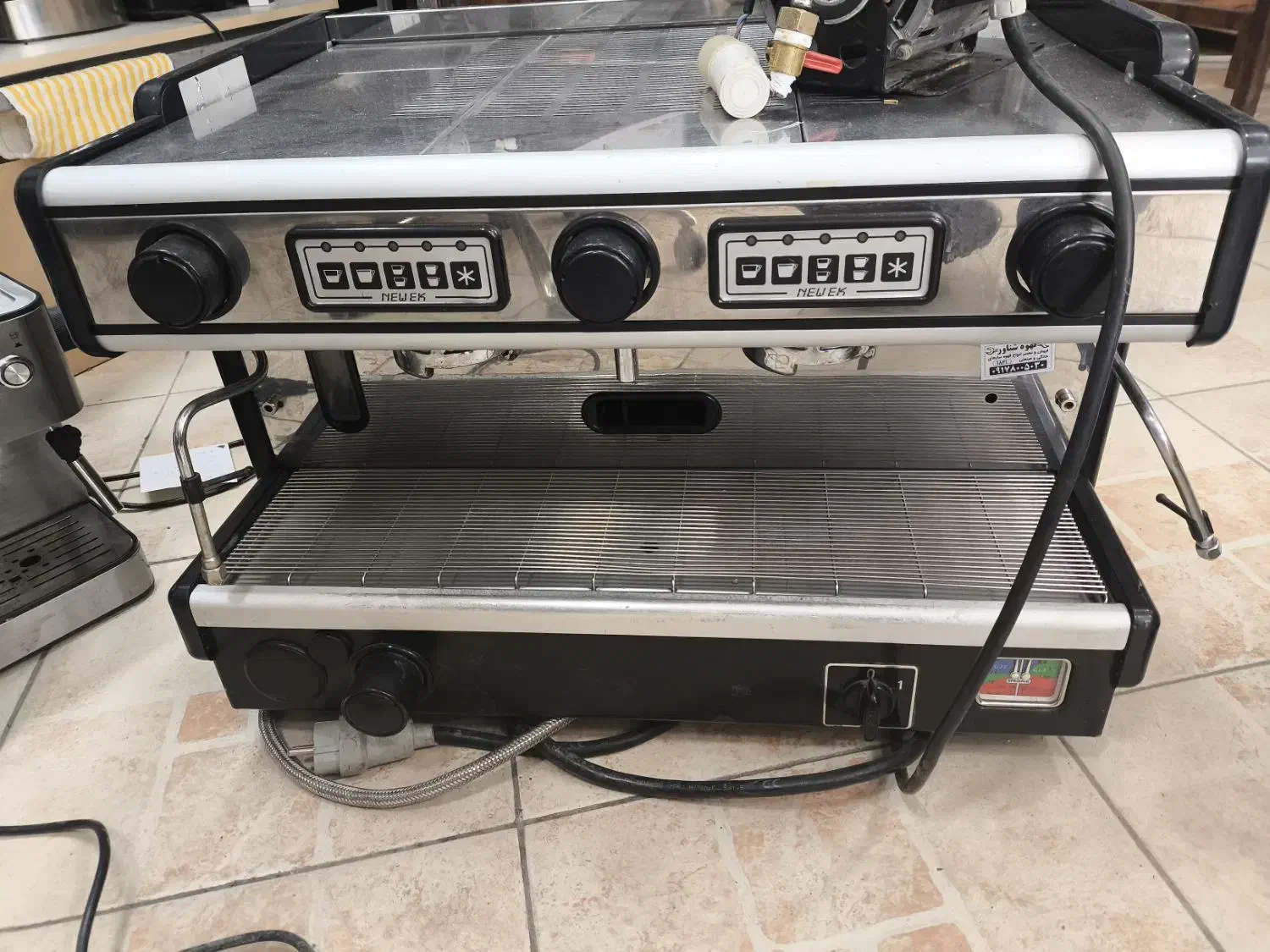 قهوه ساز  اسپرسو ساز لاسپازیاله|کافی‌شاپ و رستوران|صدرا-فارس, فاز ۱|دیوار