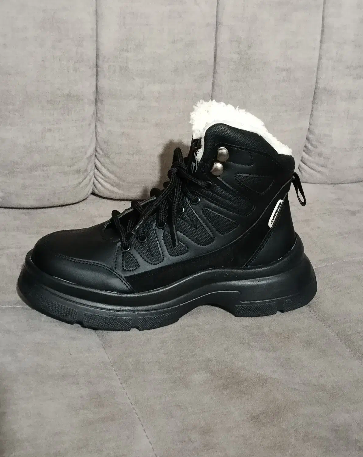 نیم بوت باکیفیت و اورجینال|کیف، کفش، کمربند|رشت, جماران|دیوار