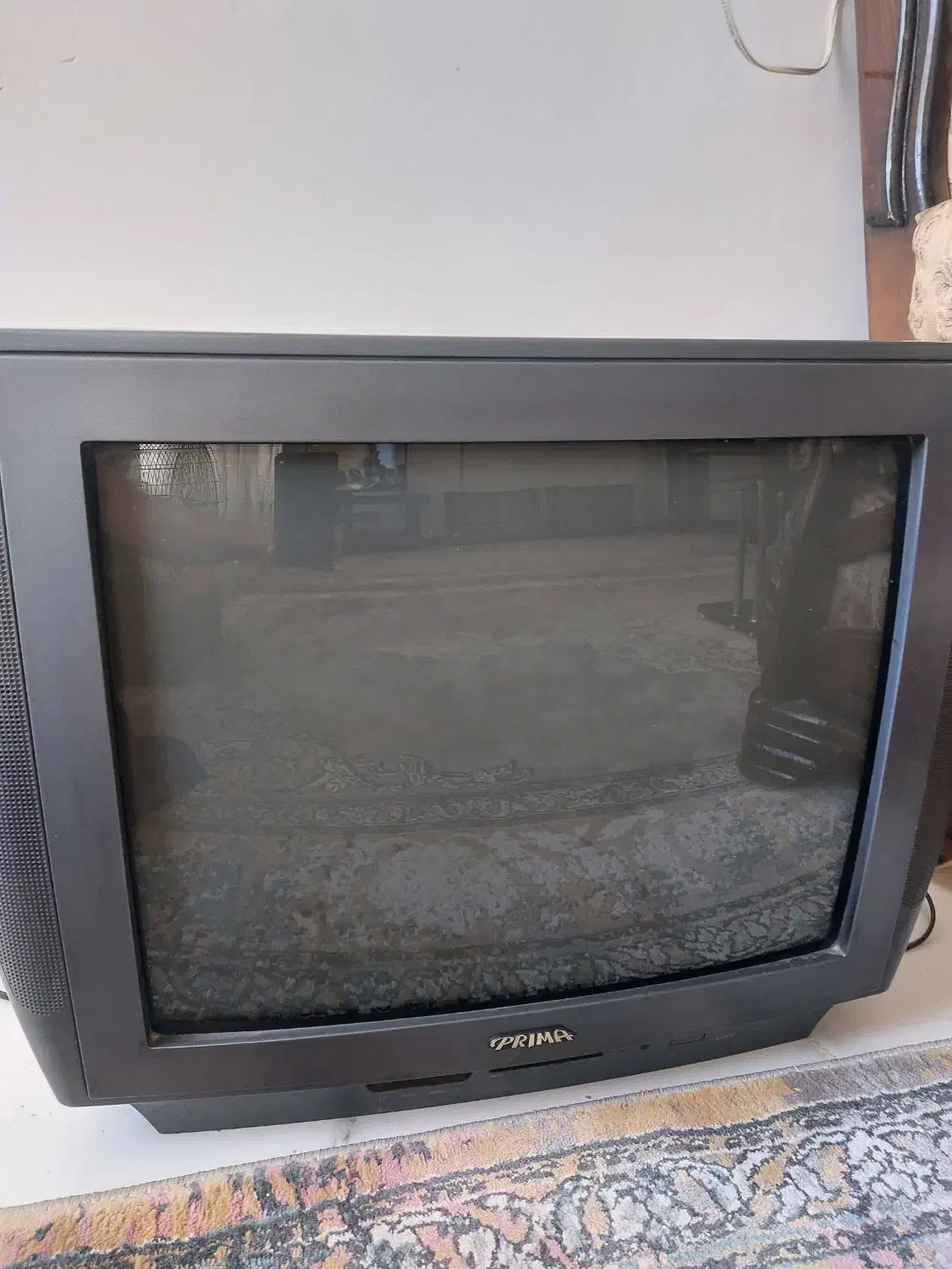 تلوزیون  رنگی قدیمی ۲۱ اینچ|تلویزیون و پروژکتور|یزد, |دیوار