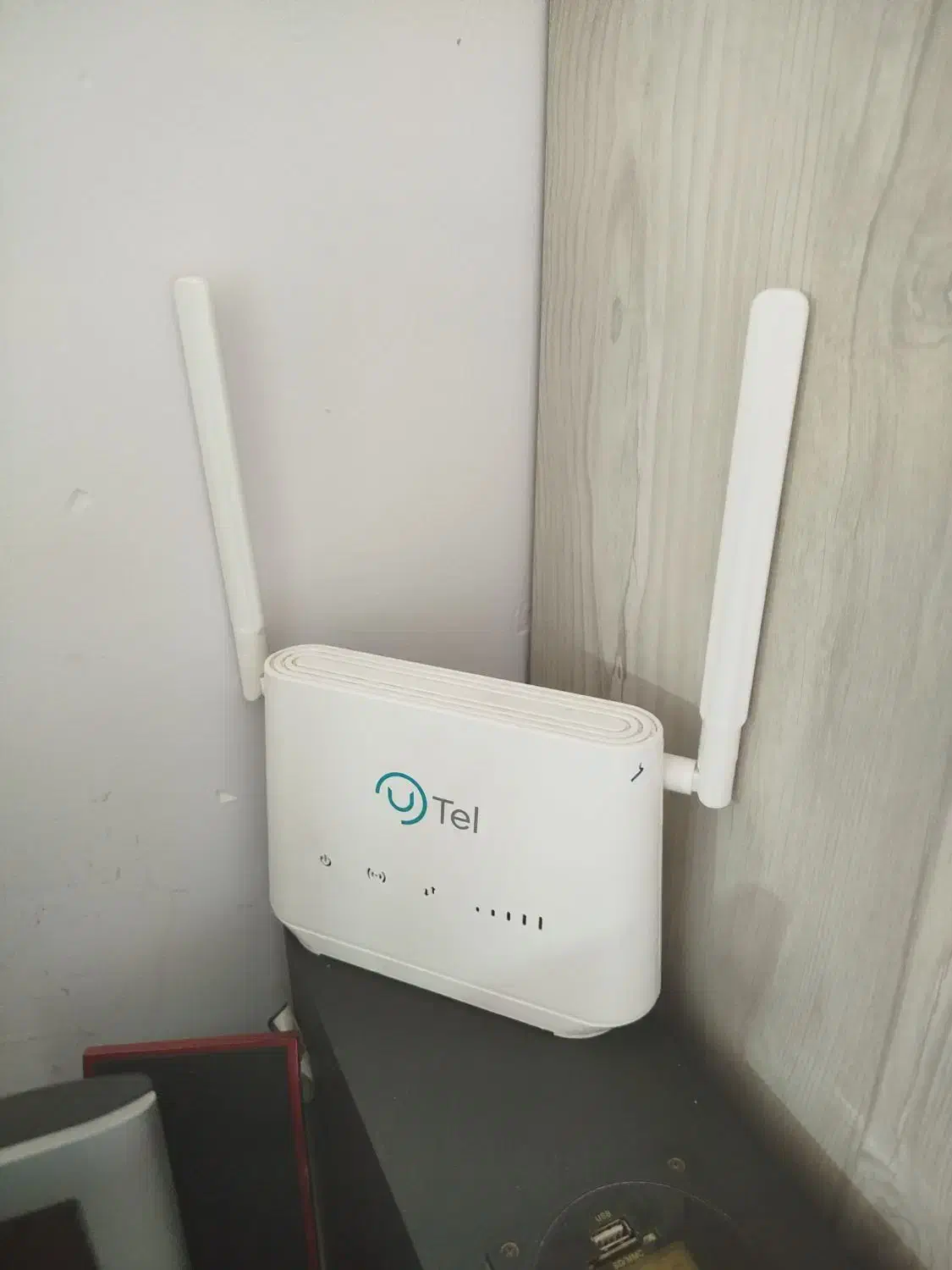 مودم Uetl  رومی رومی رومیزی یم کارتی ( ۴پورت)Utel|مودم و تجهیزات شبکه|زنجان, |دیوار