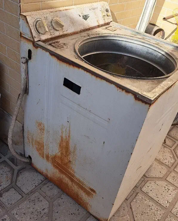 لباسشویی قدیمی یاس|ماشین لباسشویی و خشککن لباس|اصفهان, ابر|دیوار