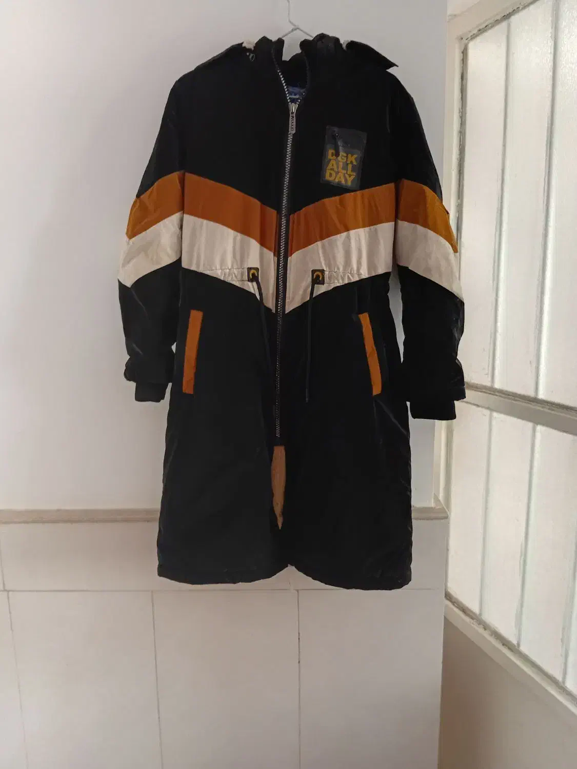 کاپشن زنانه|لباس|قم, دروازه ری|دیوار