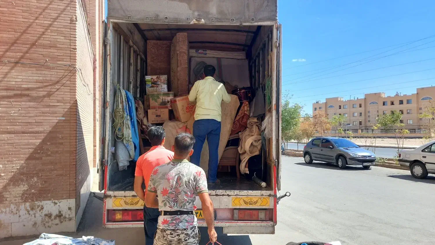 حمل اثاثیه منزل به تمام نقاط کشور|خدمات حمل و نقل|کرمان, |دیوار