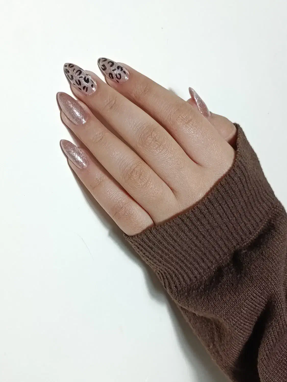 کاشت ناخن۴۵۰|خدمات آرایشگری و زیبایی|نیشابور, شهرک قدس|دیوار