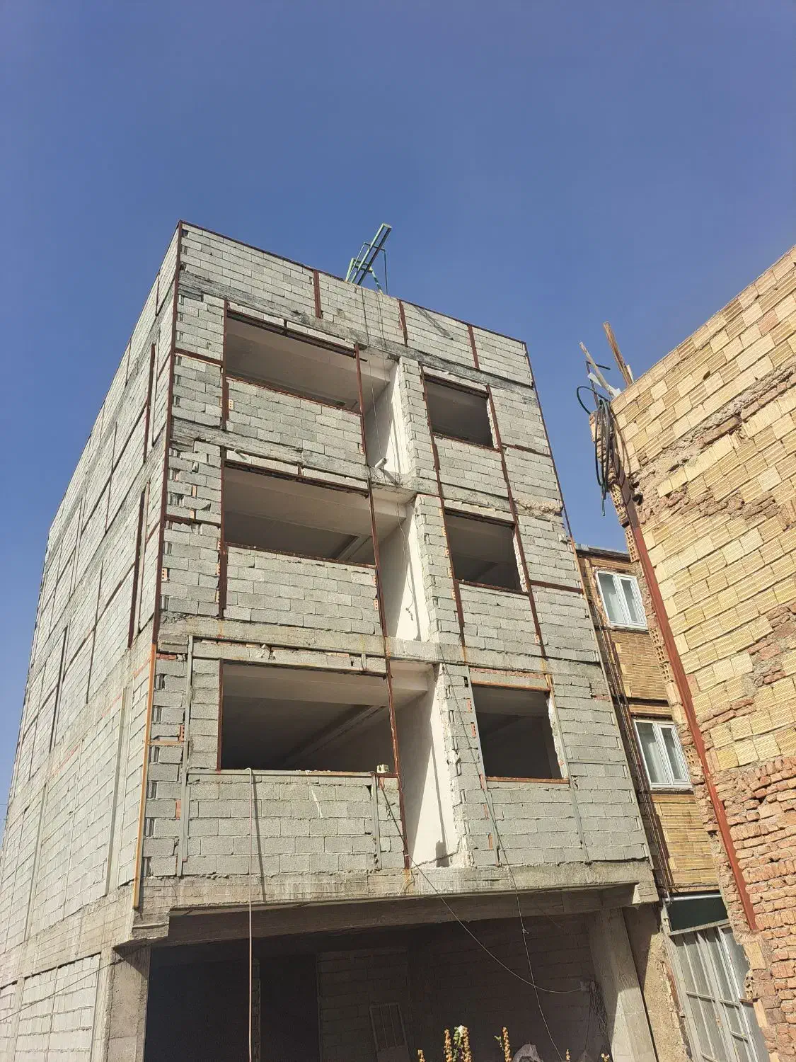 فروش4طبقه ساختمان نیمه کاره درطرح دهیاری کندرود|فروش آپارتمان|باسمنج, |دیوار