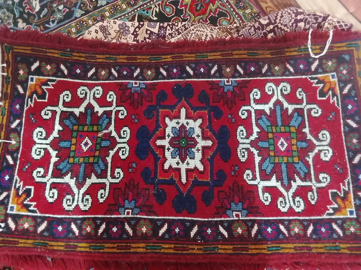 فرش یک متری|فرش|اهر, |دیوار